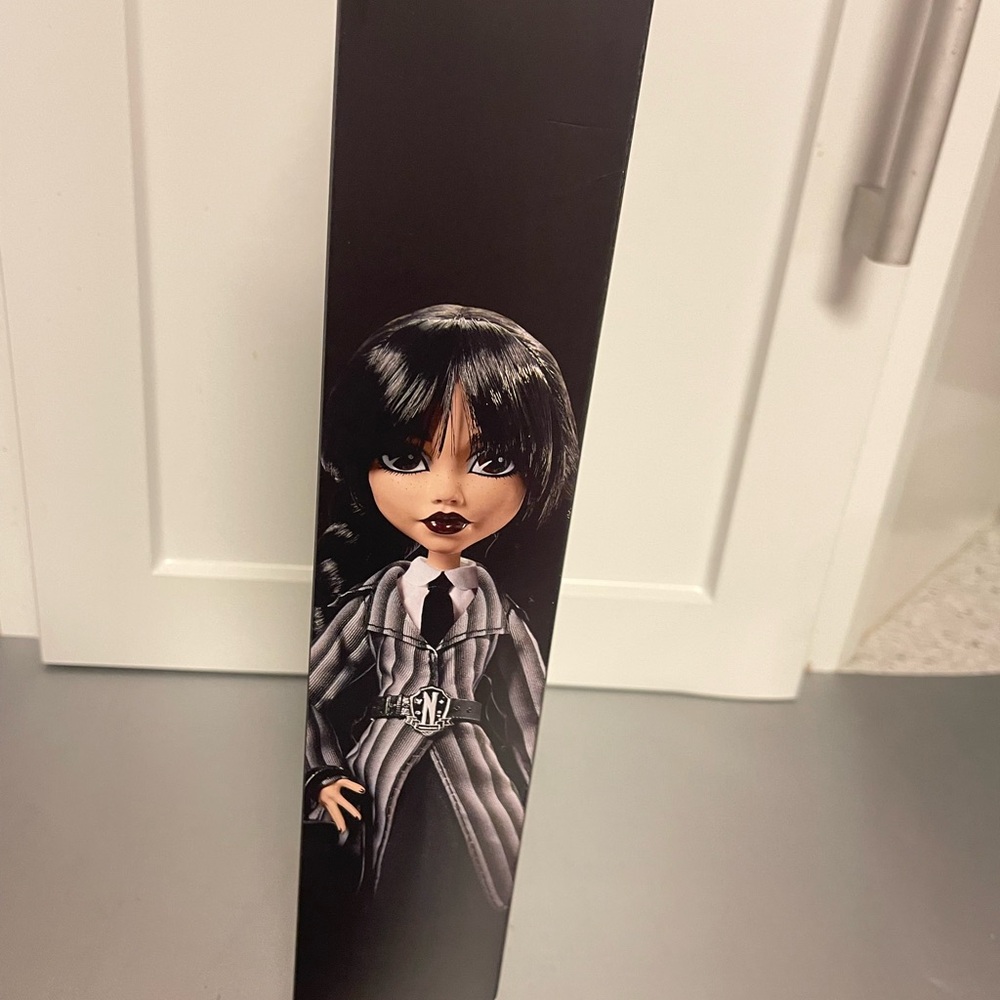 Mattel Monster High Doll with Black and White Outfit - Wednesday Addams - NIP - Picture 5 of 12